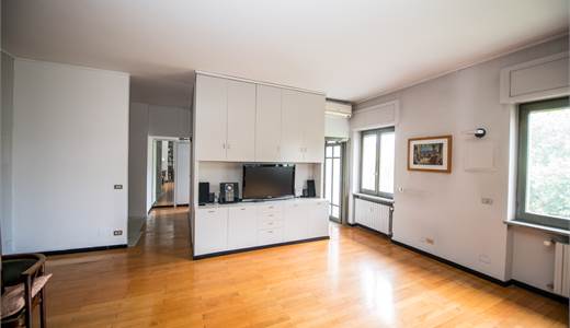 APPARTAMENTO DA PERSONALIZZARE PIANO ALTO CON BALCONE